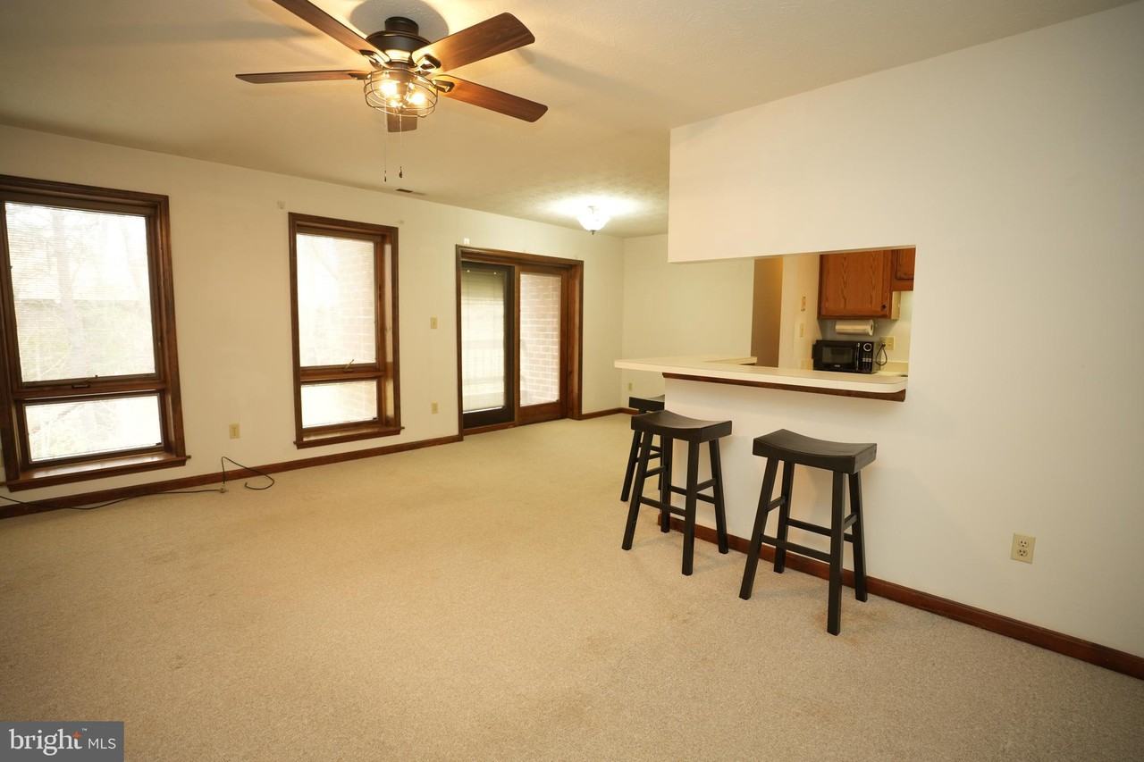 23239 Rosewood Ct - Photo 6 of 16