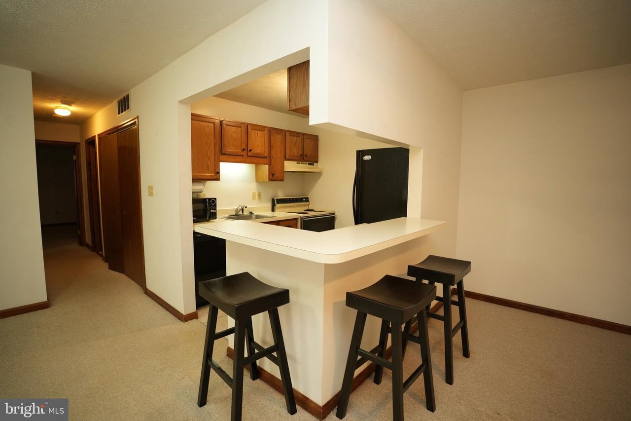 23239 Rosewood Ct - Photo 7 of 16