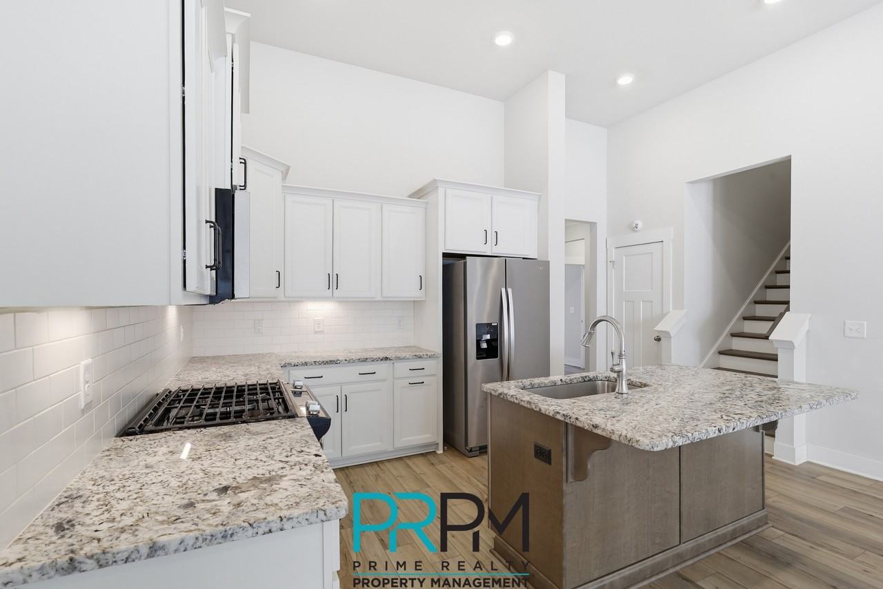 6 Thornfield Dr #1 - Photo 7 of 25