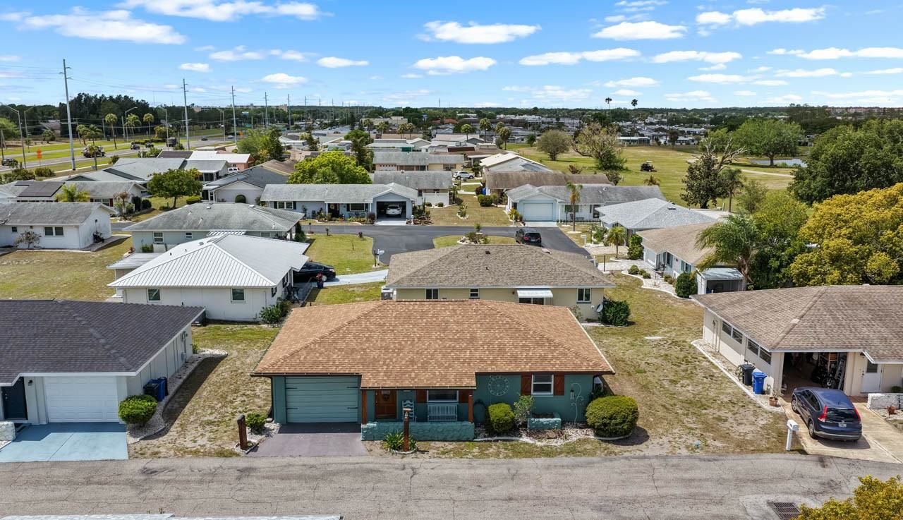 706 W Brockton Pl - Photo 3 of 29