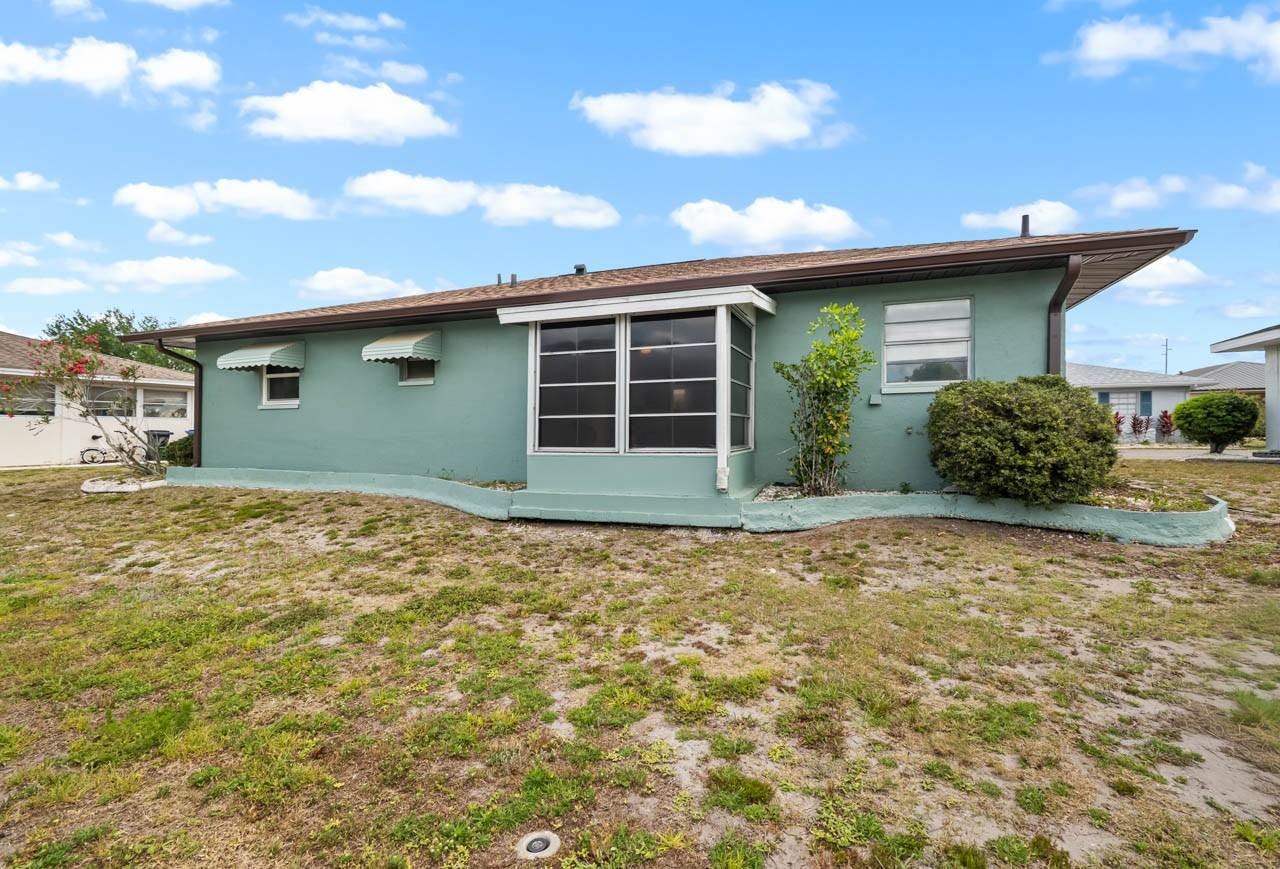 706 W Brockton Pl - Photo 6 of 29