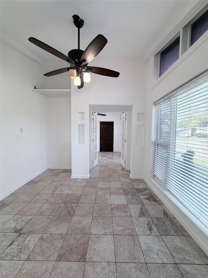 618 Sulphur St - Photo 5 of 25