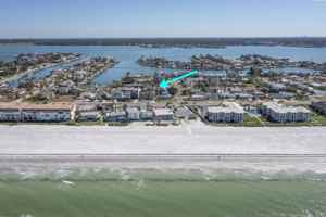 featured image of 2710 Hibiscus Dr W