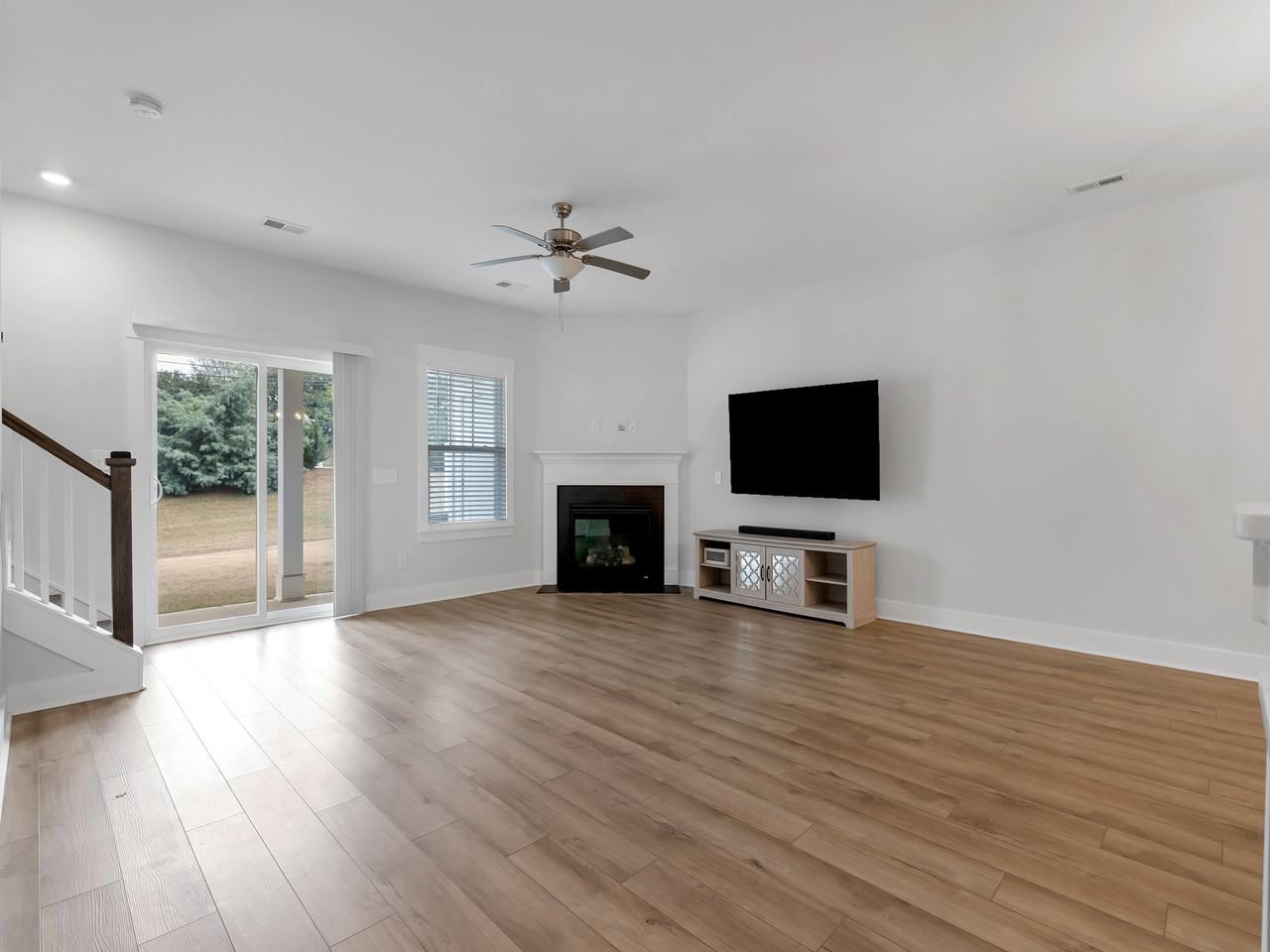 11 Alkanet Way #1 - Photo 3 of 17