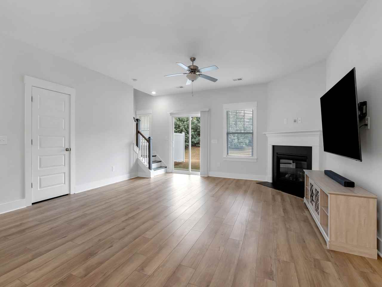 11 Alkanet Way #1 - Photo 4 of 17