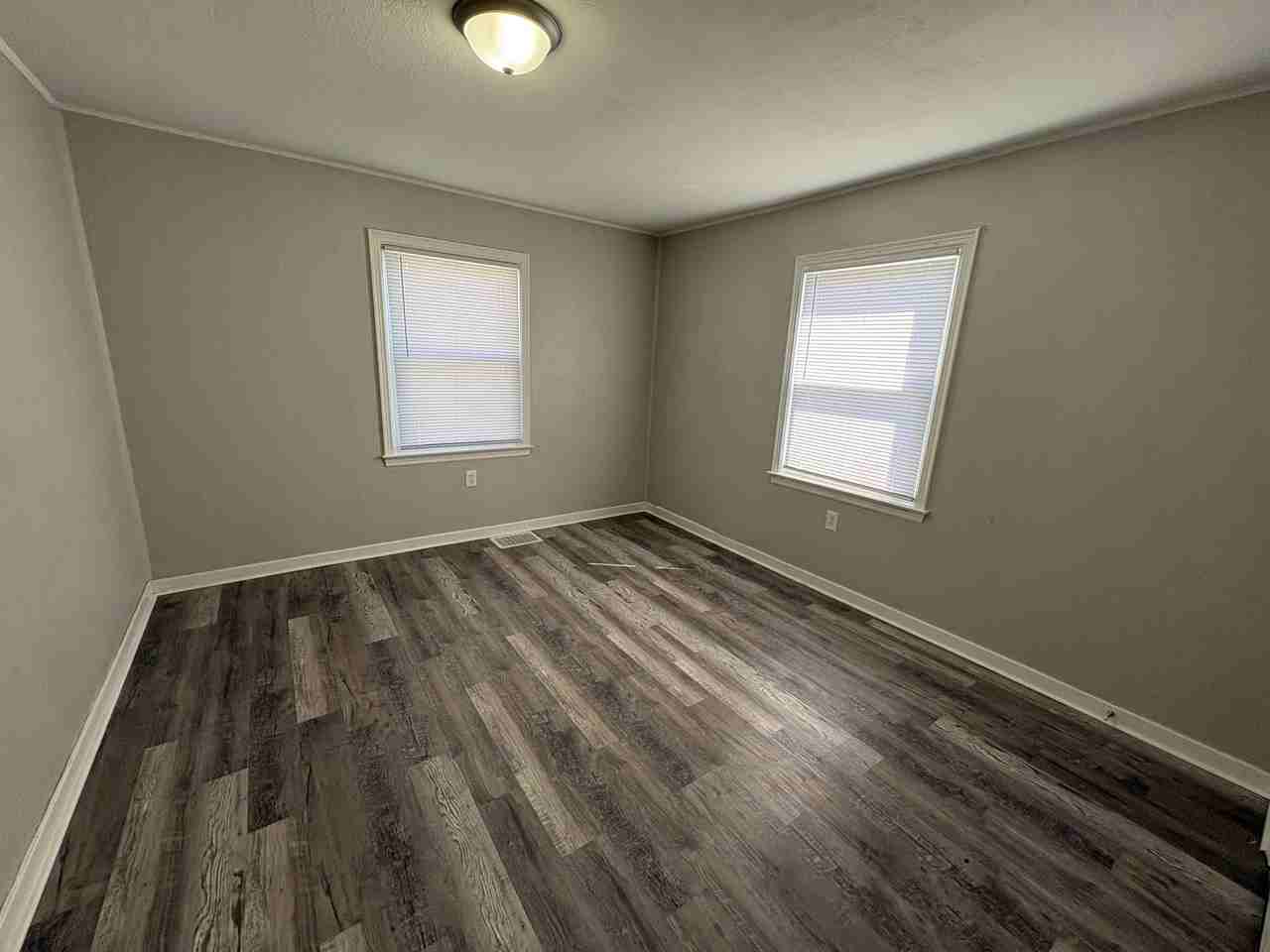 309 Treasure Street - Photo 4 of 8