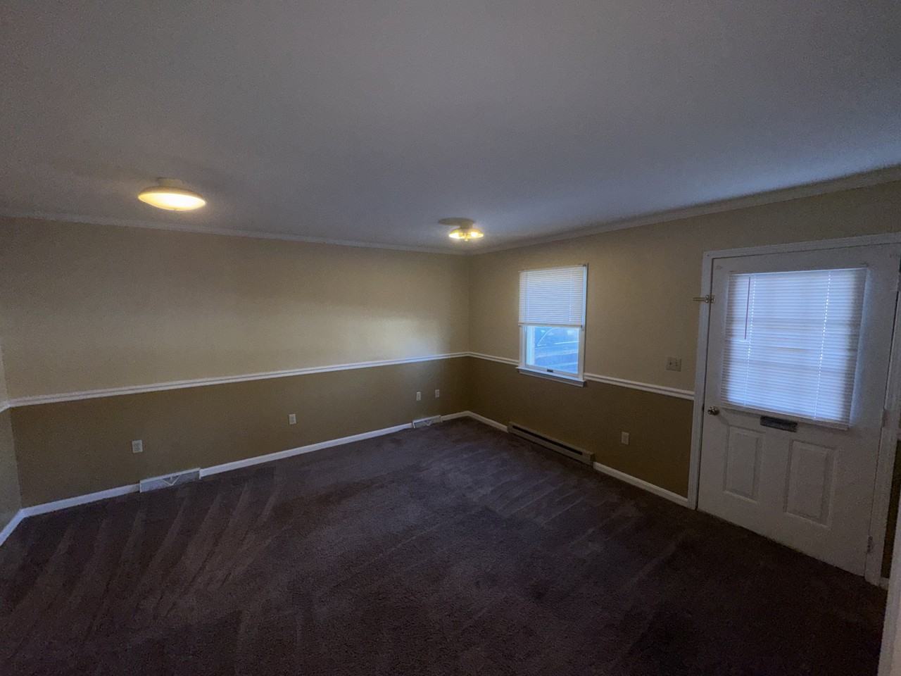 700 Thomas LaneUnit A #A - Photo 3 of 9