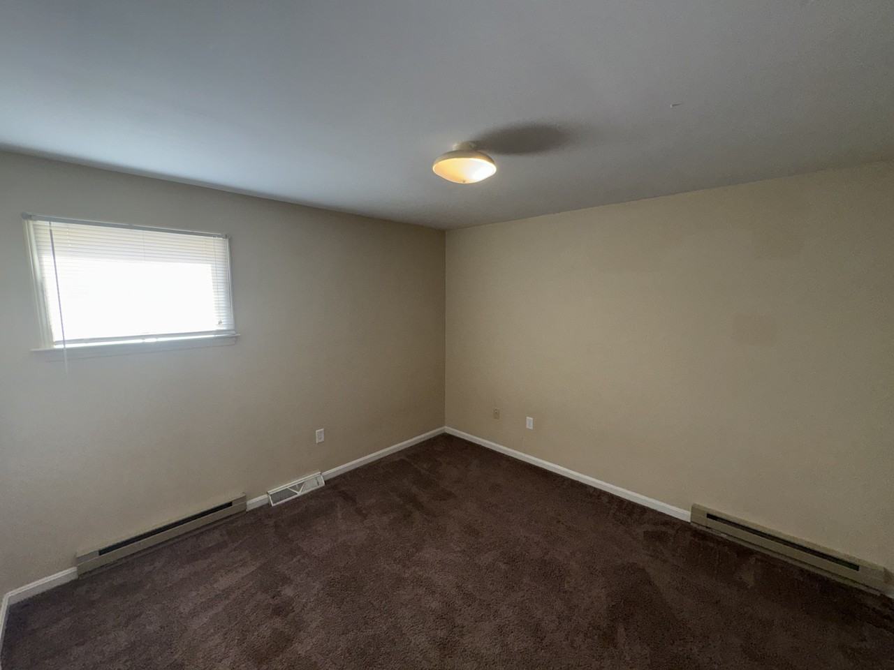 700 Thomas LaneUnit A #A - Photo 7 of 9