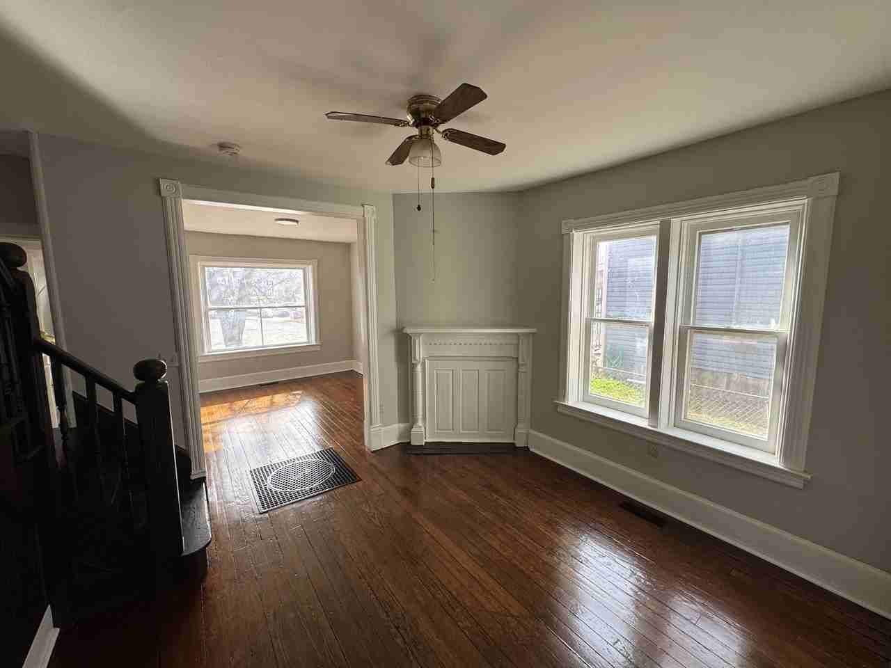 226 N Raleigh St - Photo 2 of 15