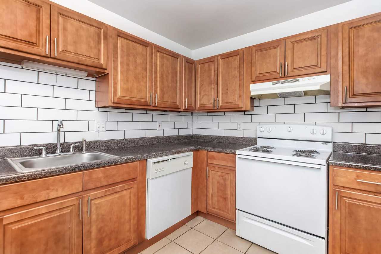 Brickyard Flats - Photo 2 of 70