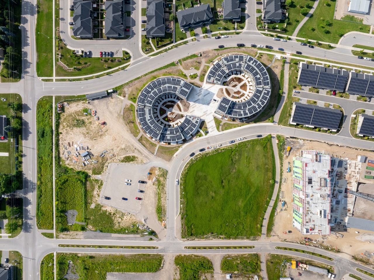 EVE Park - Photo 3 of 8