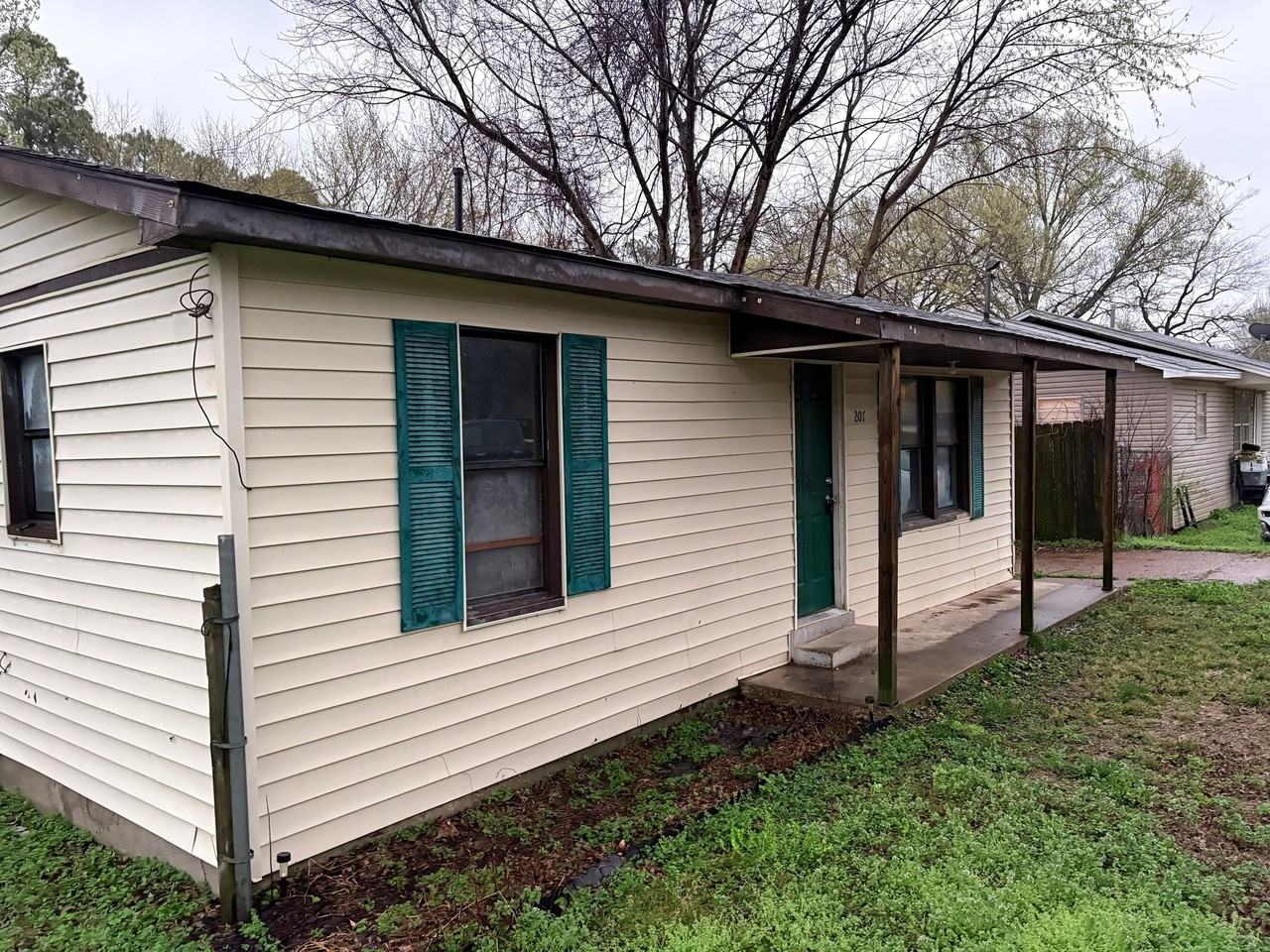 207 Mcfadden Ave #A - Photo 2 of 10