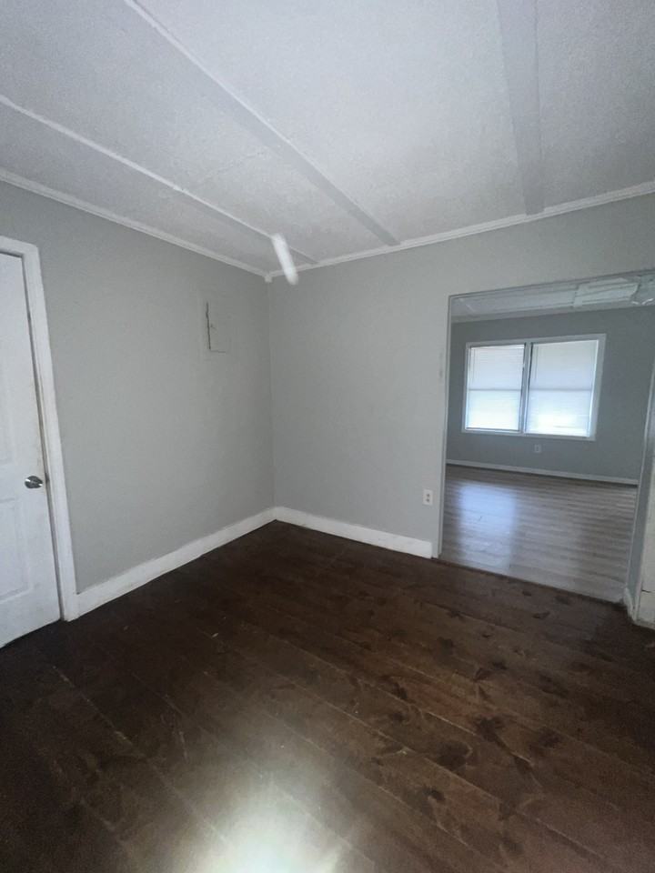 207 Mcfadden Ave #A - Photo 6 of 10