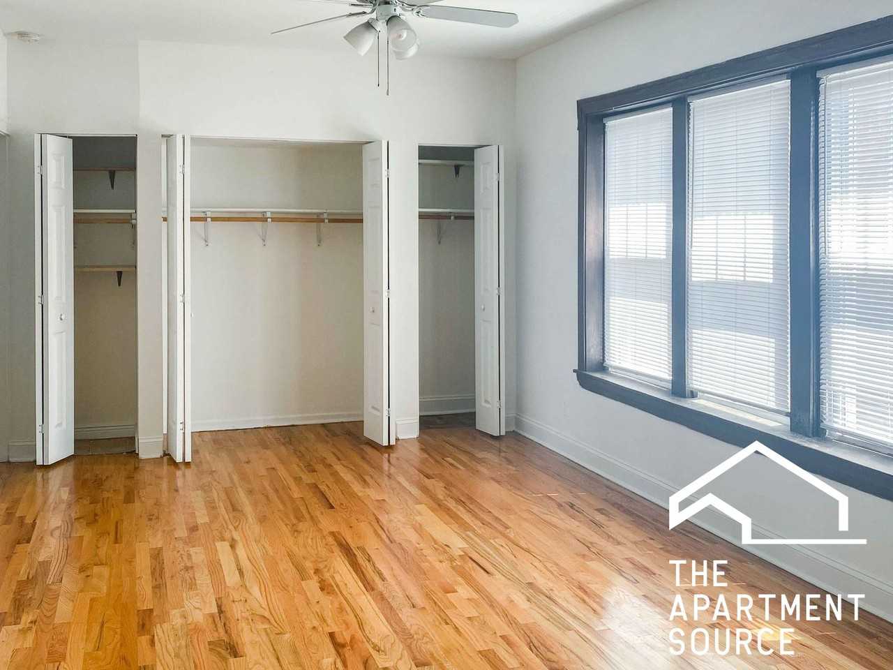 N Broadway St #3E - Photo 2 of 6