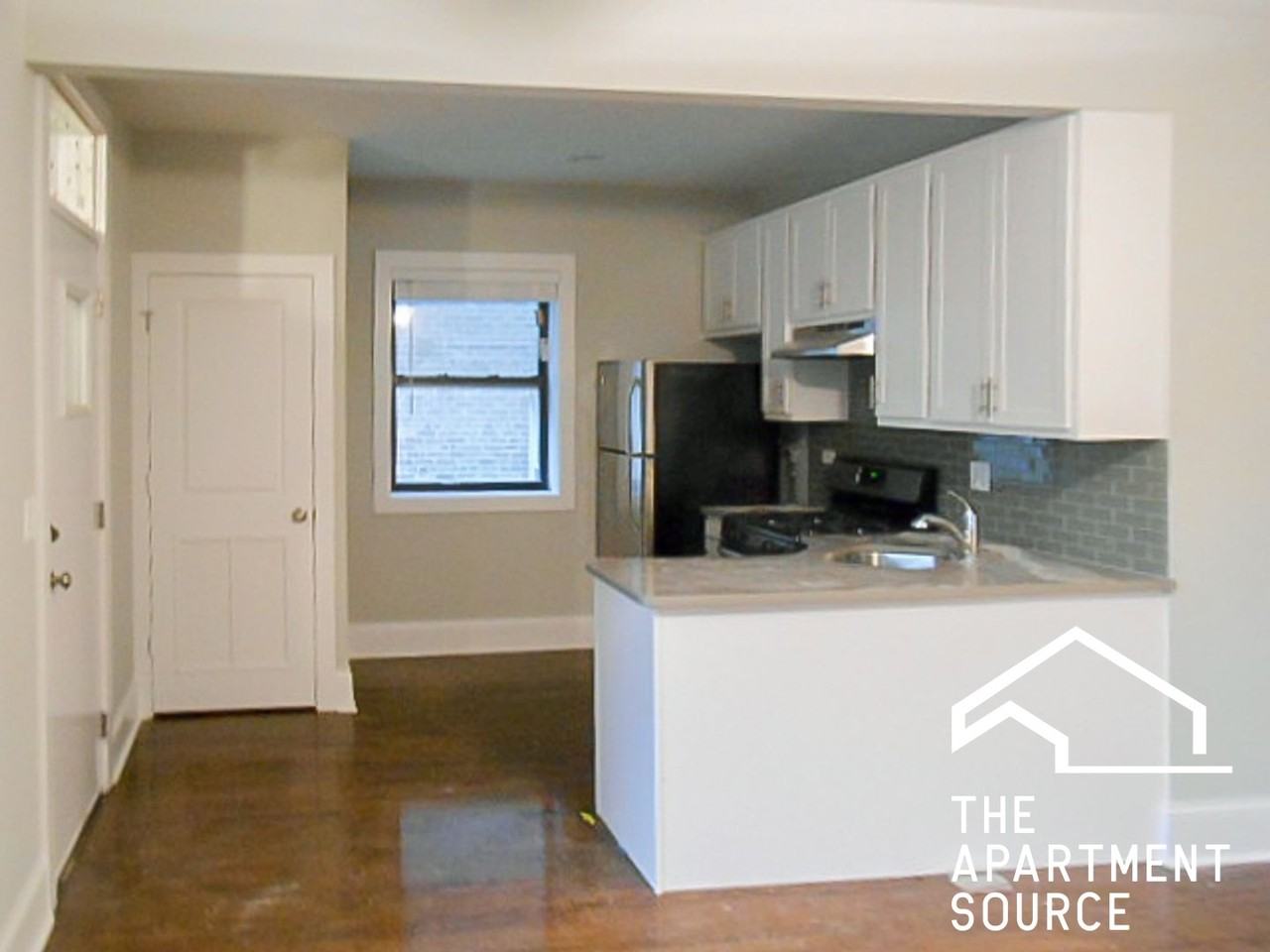 2211 W Foster Ave #1 - Photo 7 of 11