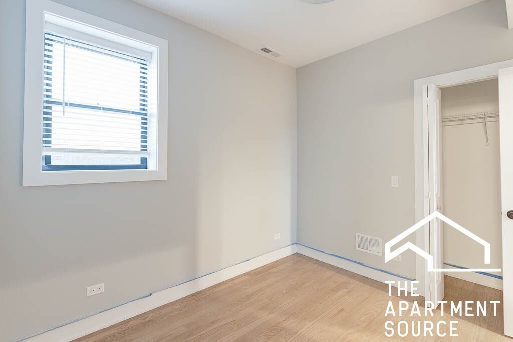 4409 N Seeley Ave #3B - Photo 6 of 15