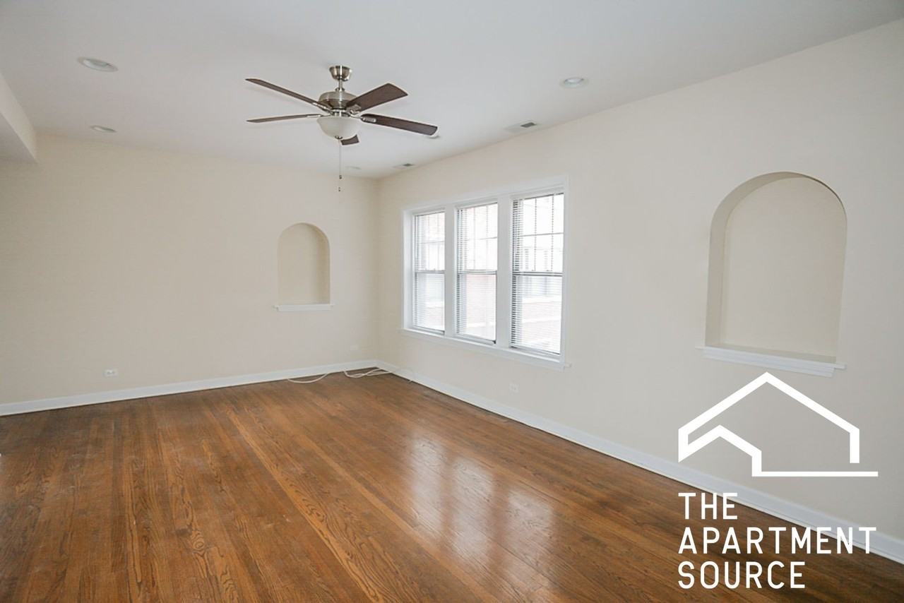 1821 W Leland Ave #3 - Photo 2 of 9