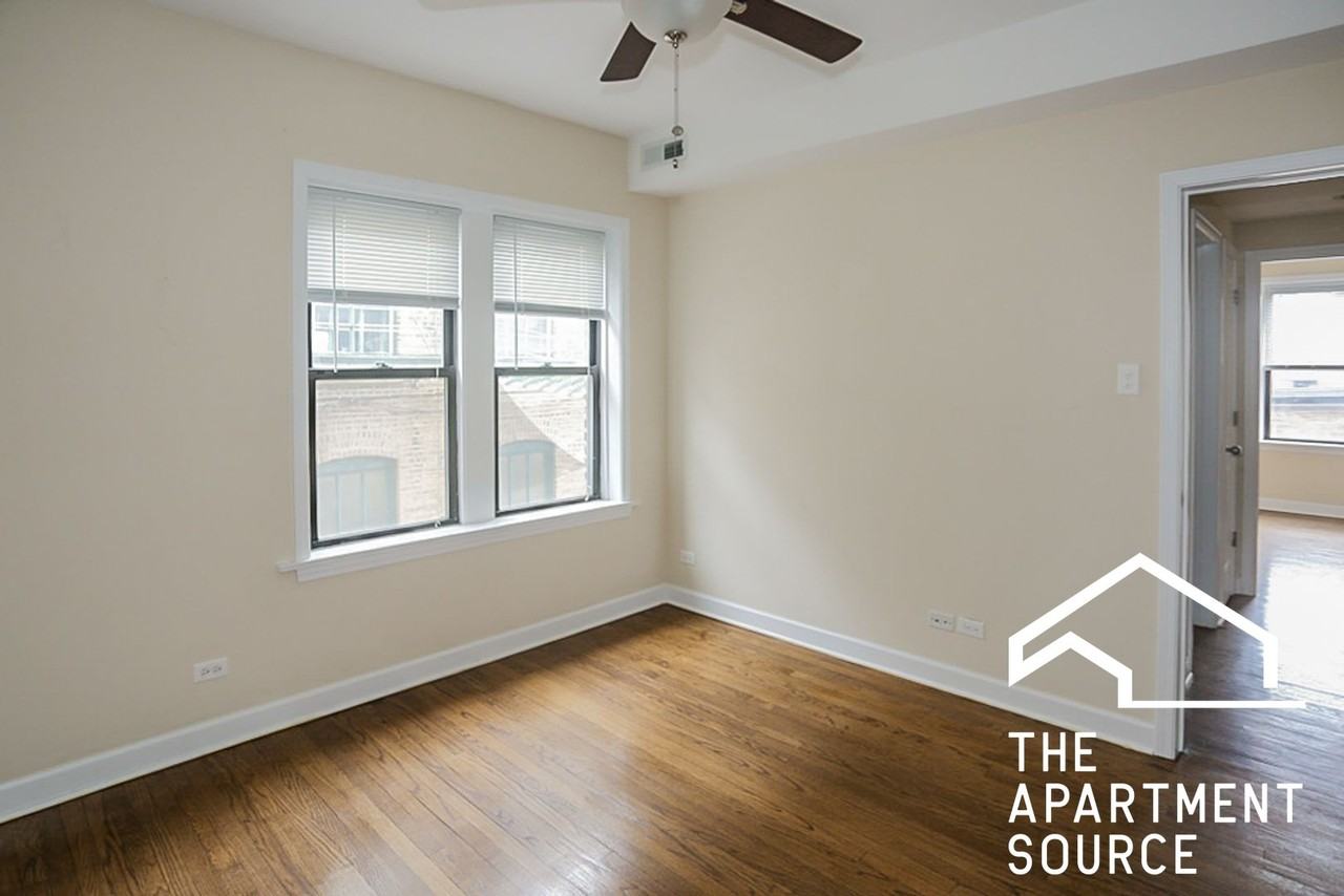 1821 W Leland Ave #3 - Photo 3 of 9