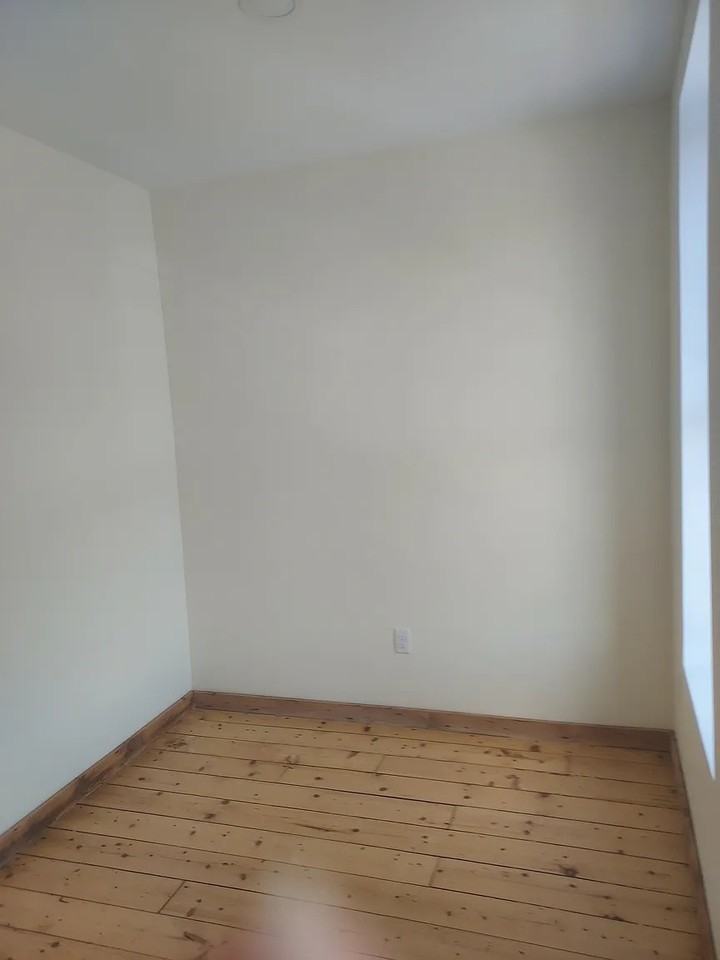 257 3rd St Apt 2r #2R - Photo 5 of 8