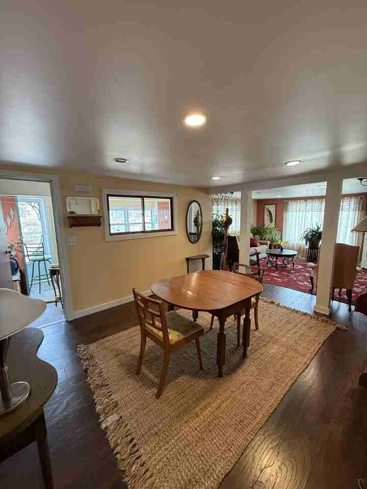 210 E Columbia St #1 - Photo 3 of 23