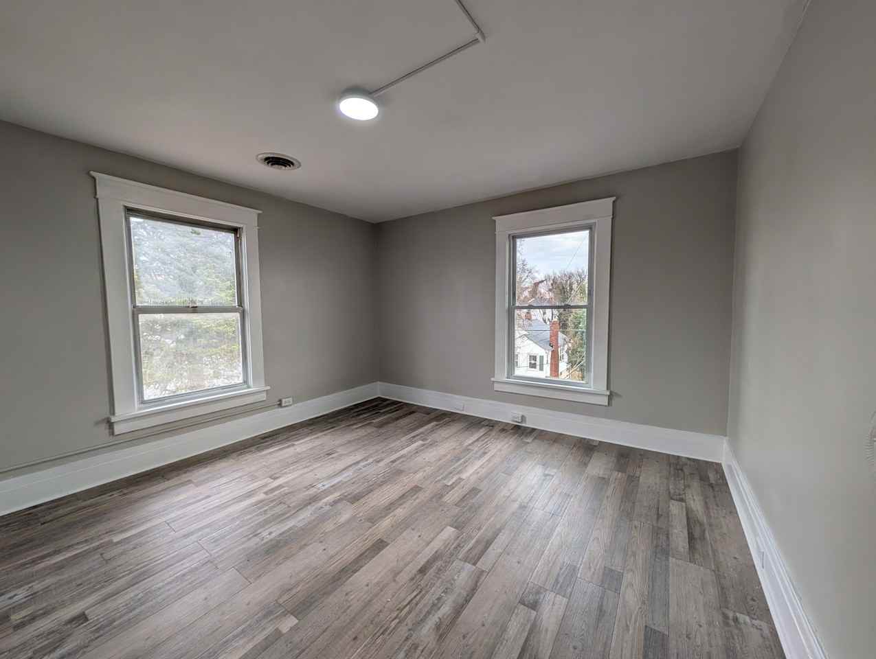 101 Thomas Rd #A - Photo 5 of 14