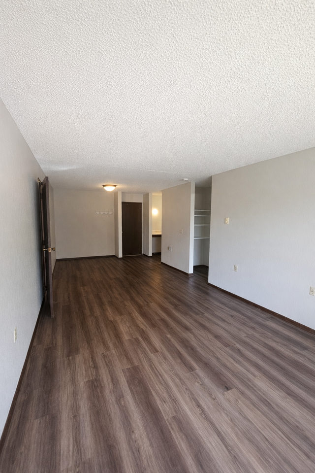 812 Hills Ave #N202 - Photo 2 of 9