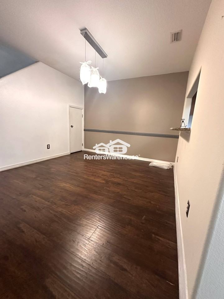 10943 Keys Gate Dr - Photo 6 of 26