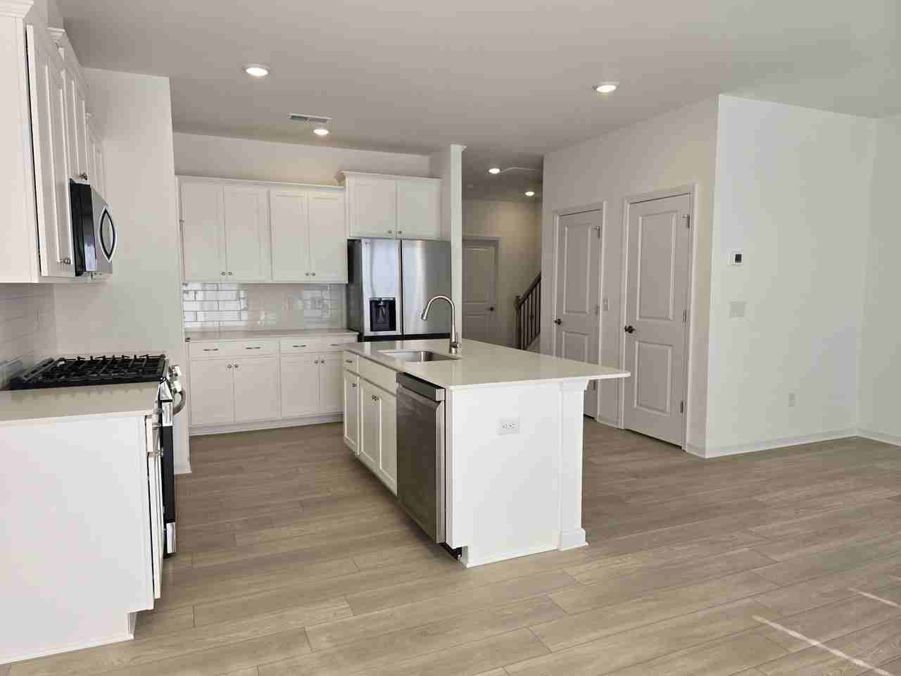 1816 Pheasant Trace Cir #1 - Photo 4 of 26