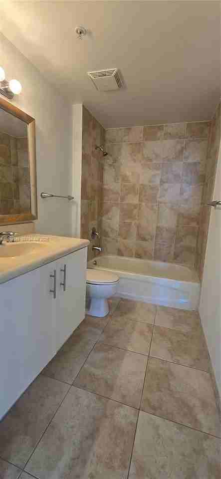 7910 Harbor Island Drive #1001 - Photo 5 of 54