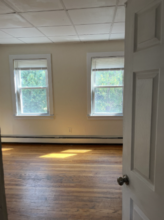 1177 N Pleasant St #2 - Photo 6 of 10