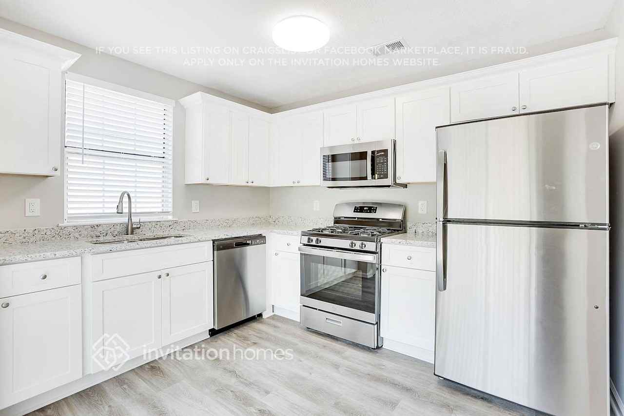 4511 Yorkdale Dr - Photo 7 of 26