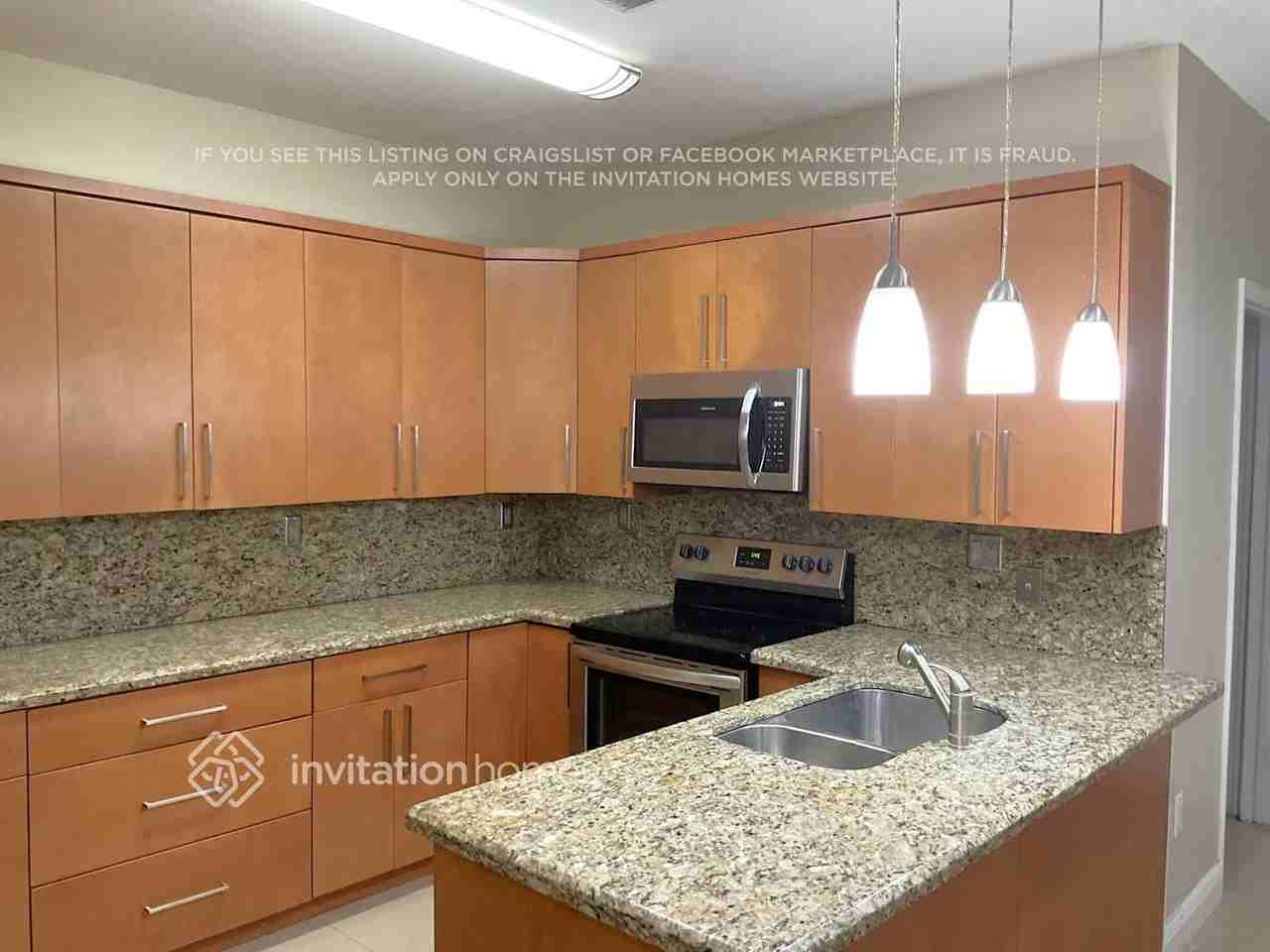 7663 N Southwood Cir - Photo 5 of 18