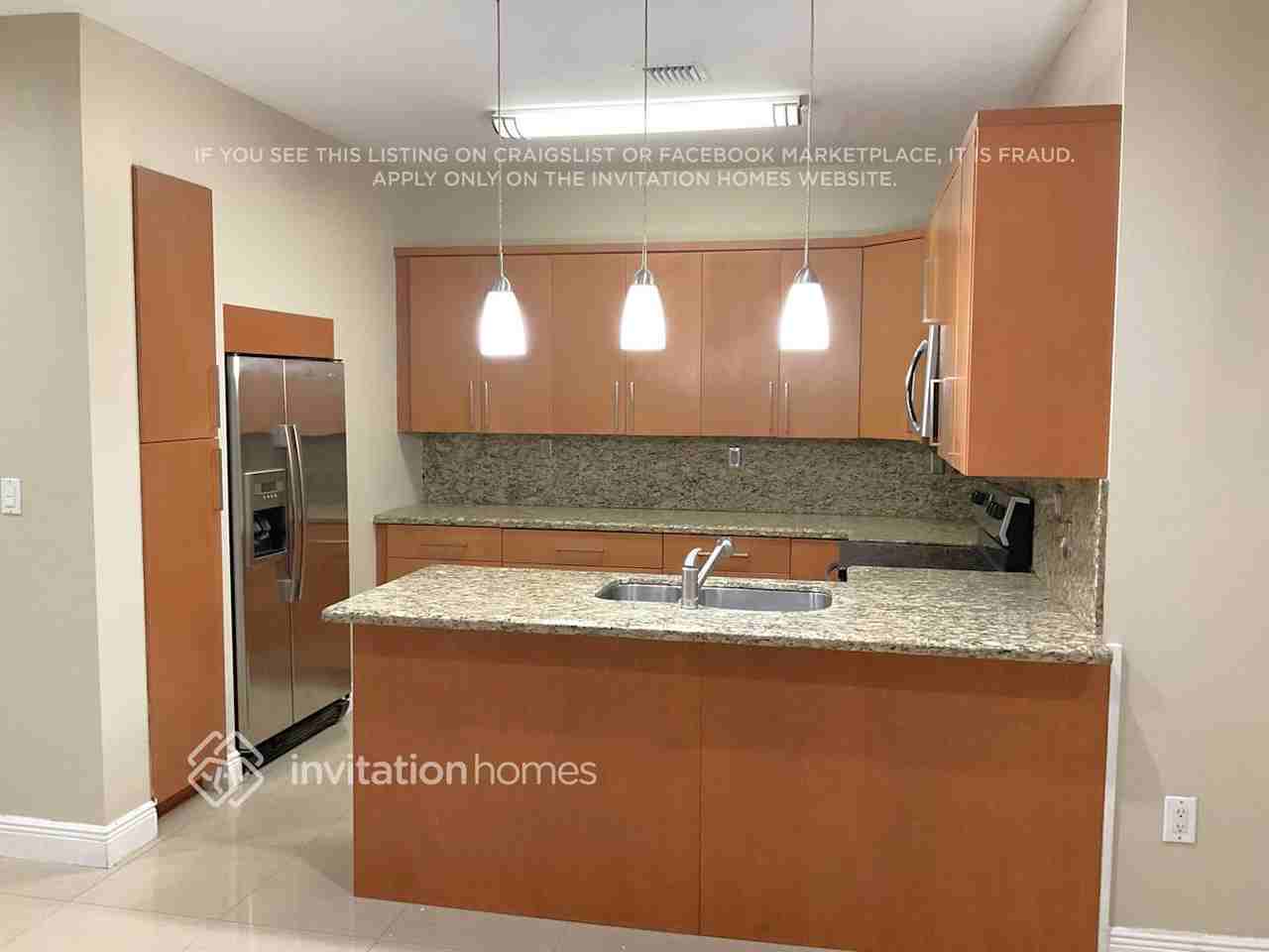 7663 N Southwood Cir - Photo 7 of 18