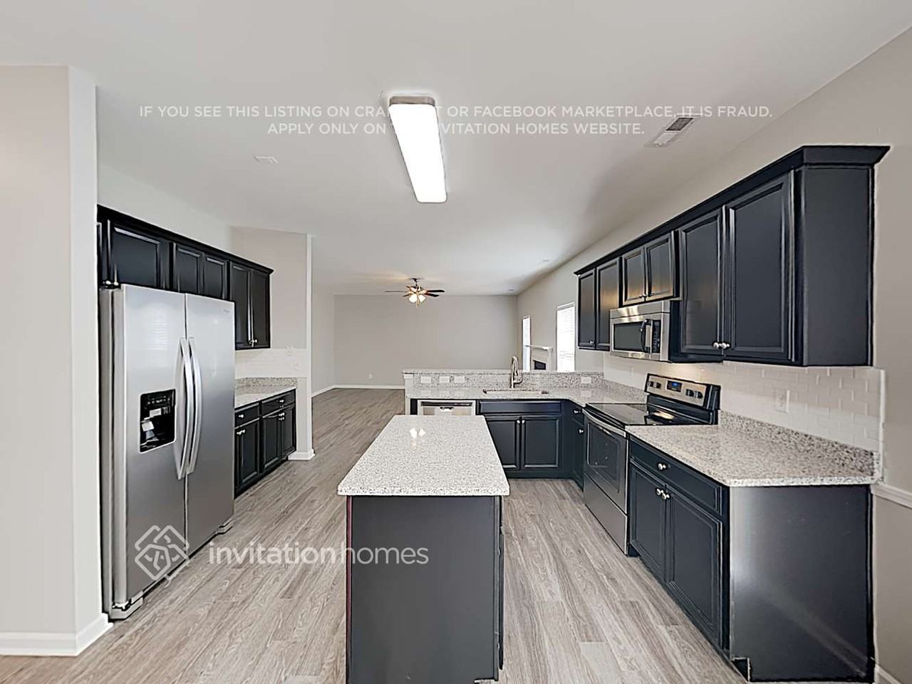 1005 Bridleside Dr - Photo 5 of 16