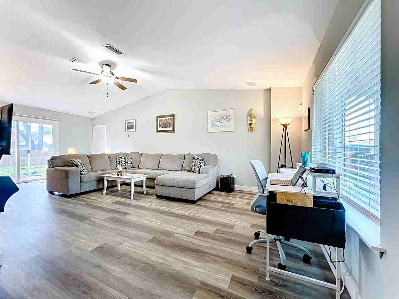 1614 Earlham Ave Nw #1 - Photo 3 of 23