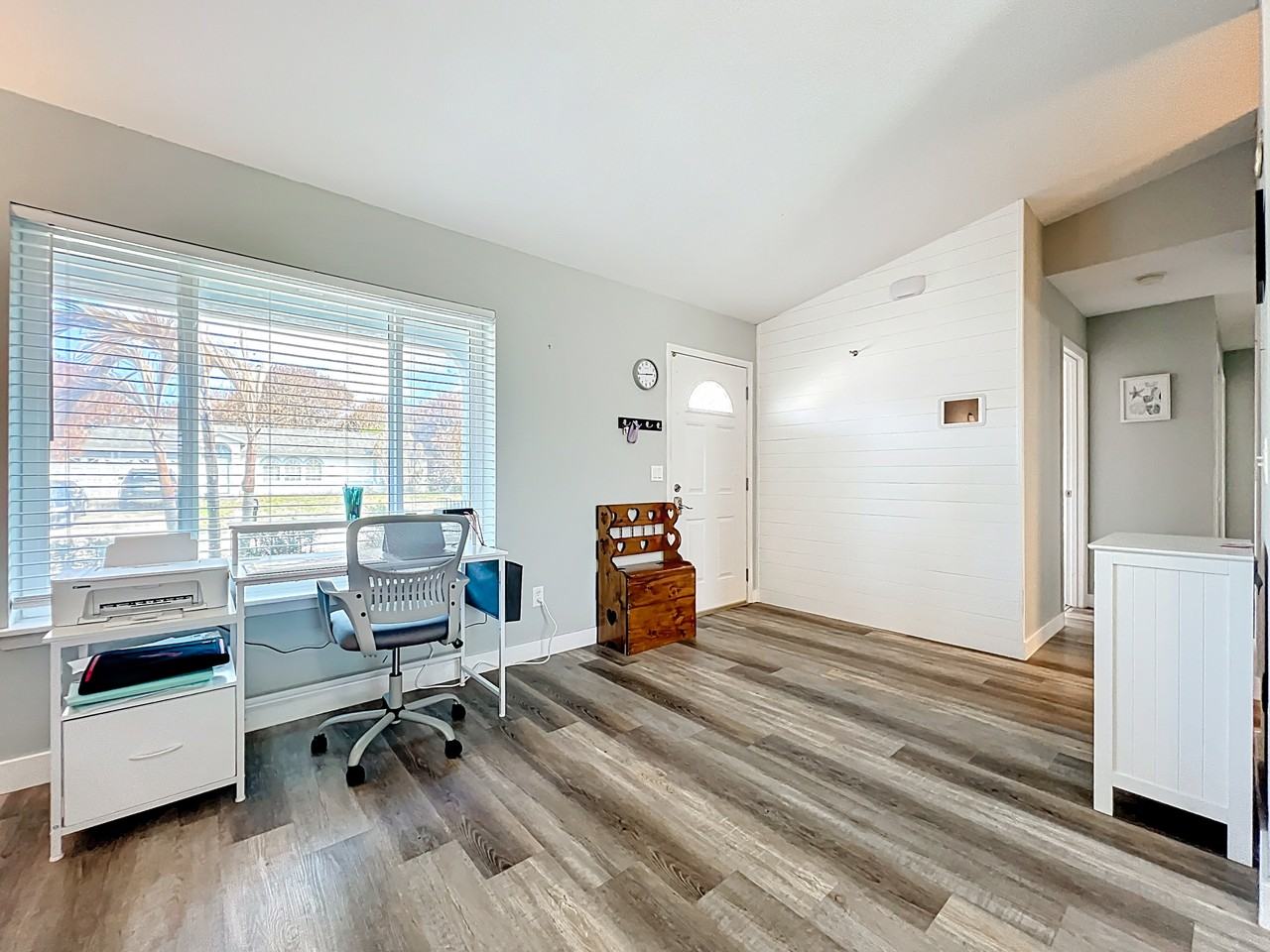 1614 Earlham Ave Nw #1 - Photo 4 of 23