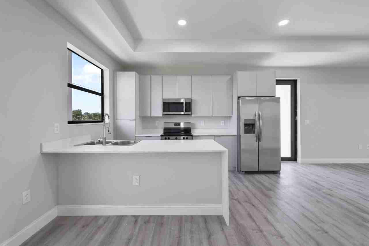 3000 66th St W #1 - Photo 6 of 29