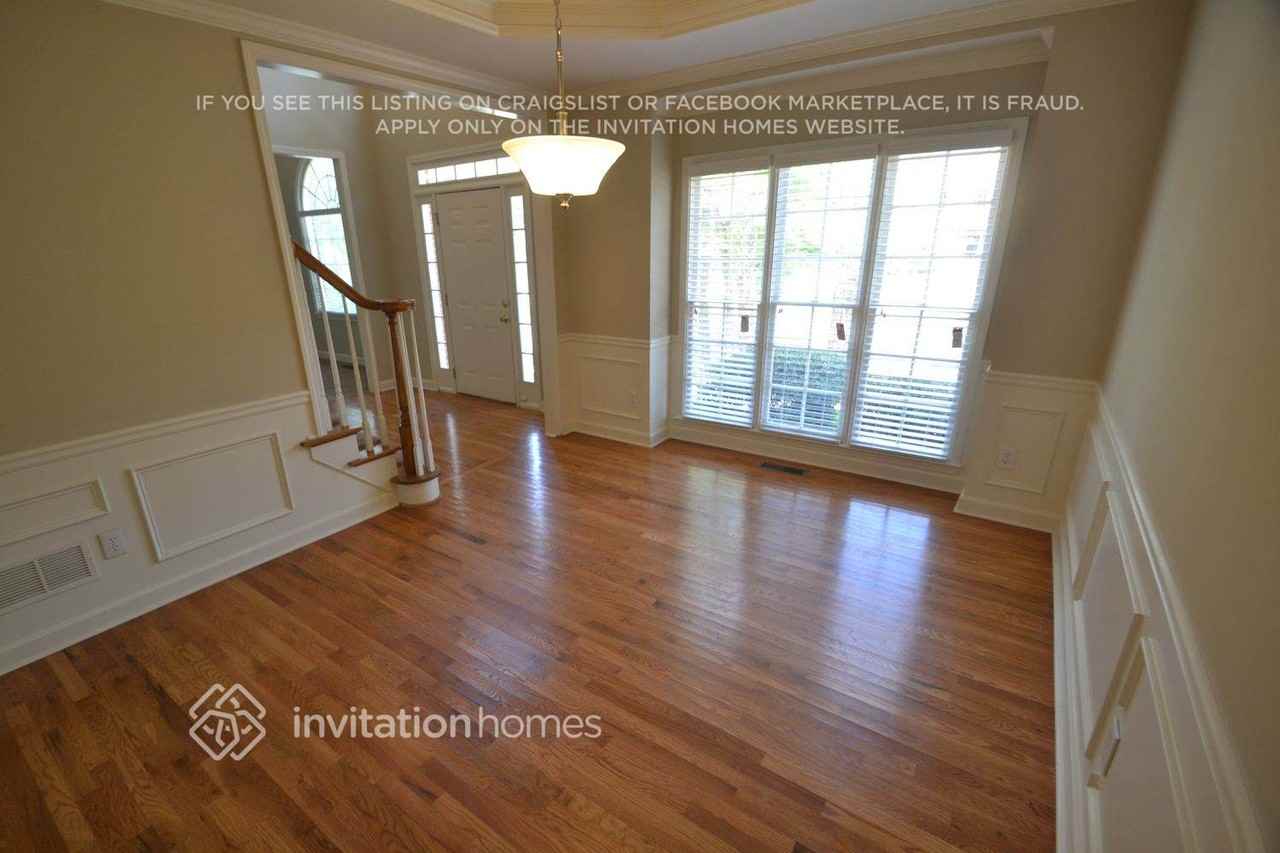 3205 Christiana Cir Nw - Photo 2 of 19