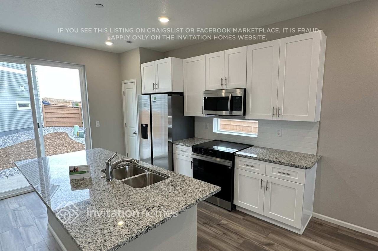 10186 Scranton Way - Photo 5 of 19