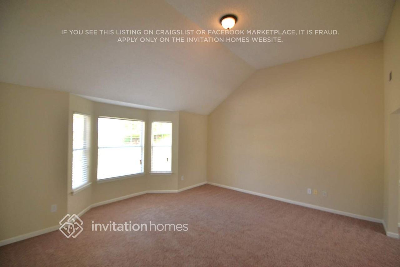 4352 Missoula Pl - Photo 3 of 9