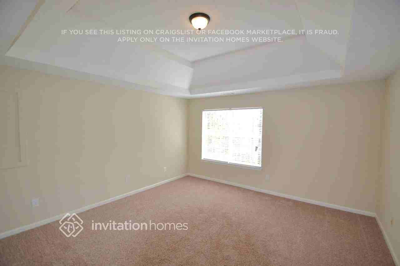 4352 Missoula Pl - Photo 5 of 9