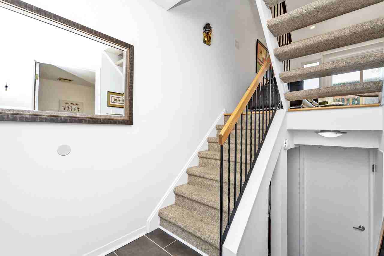 256 Bruyère Street - Photo 4 of 28