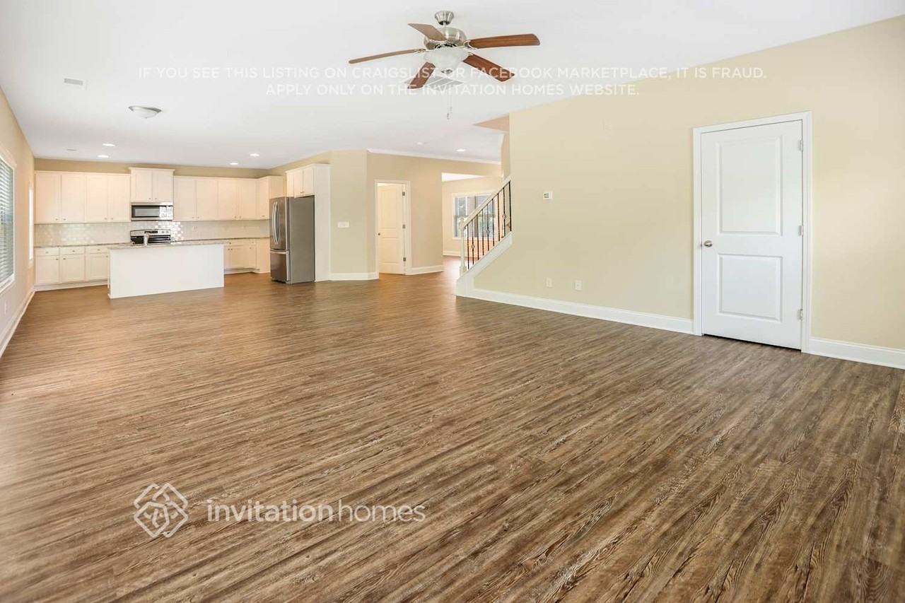 449 Dublin Way - Photo 7 of 30