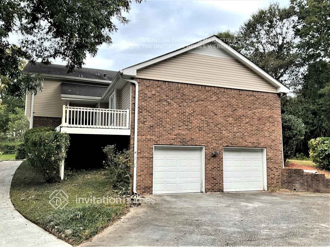 1212 Summit Chase Dr - Photo 2 of 15