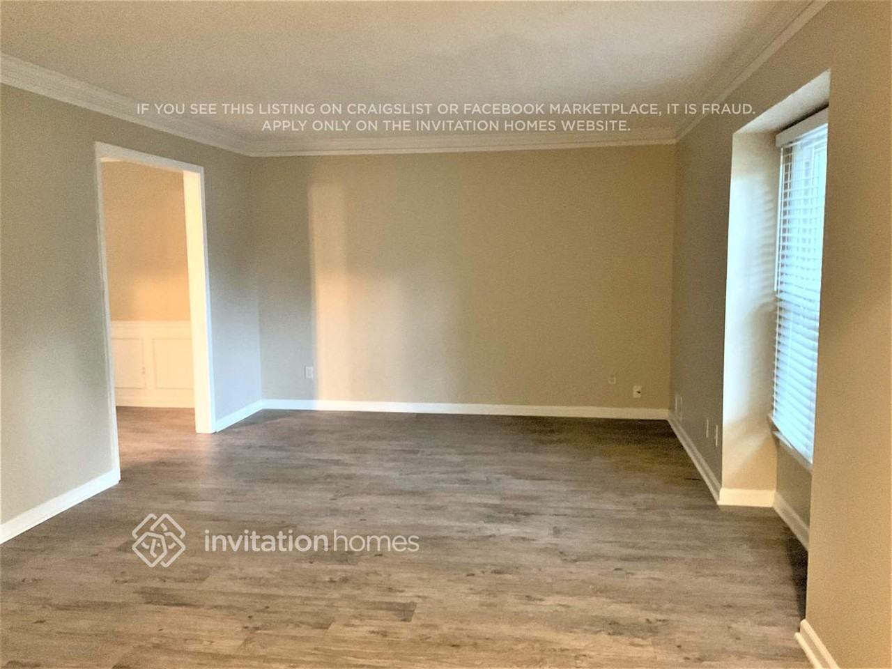 1212 Summit Chase Dr - Photo 3 of 15