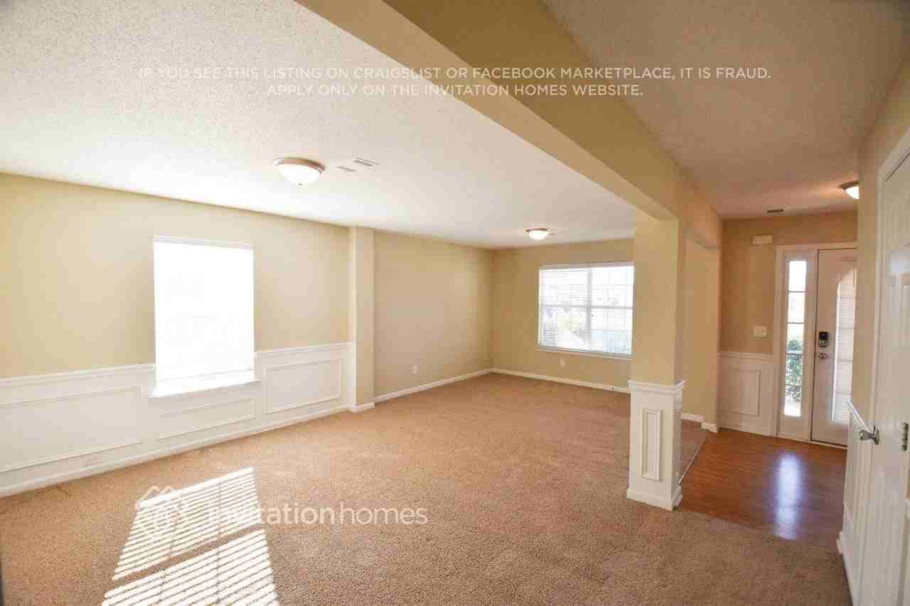 1940 Cornerstone Pass - Photo 2 of 11