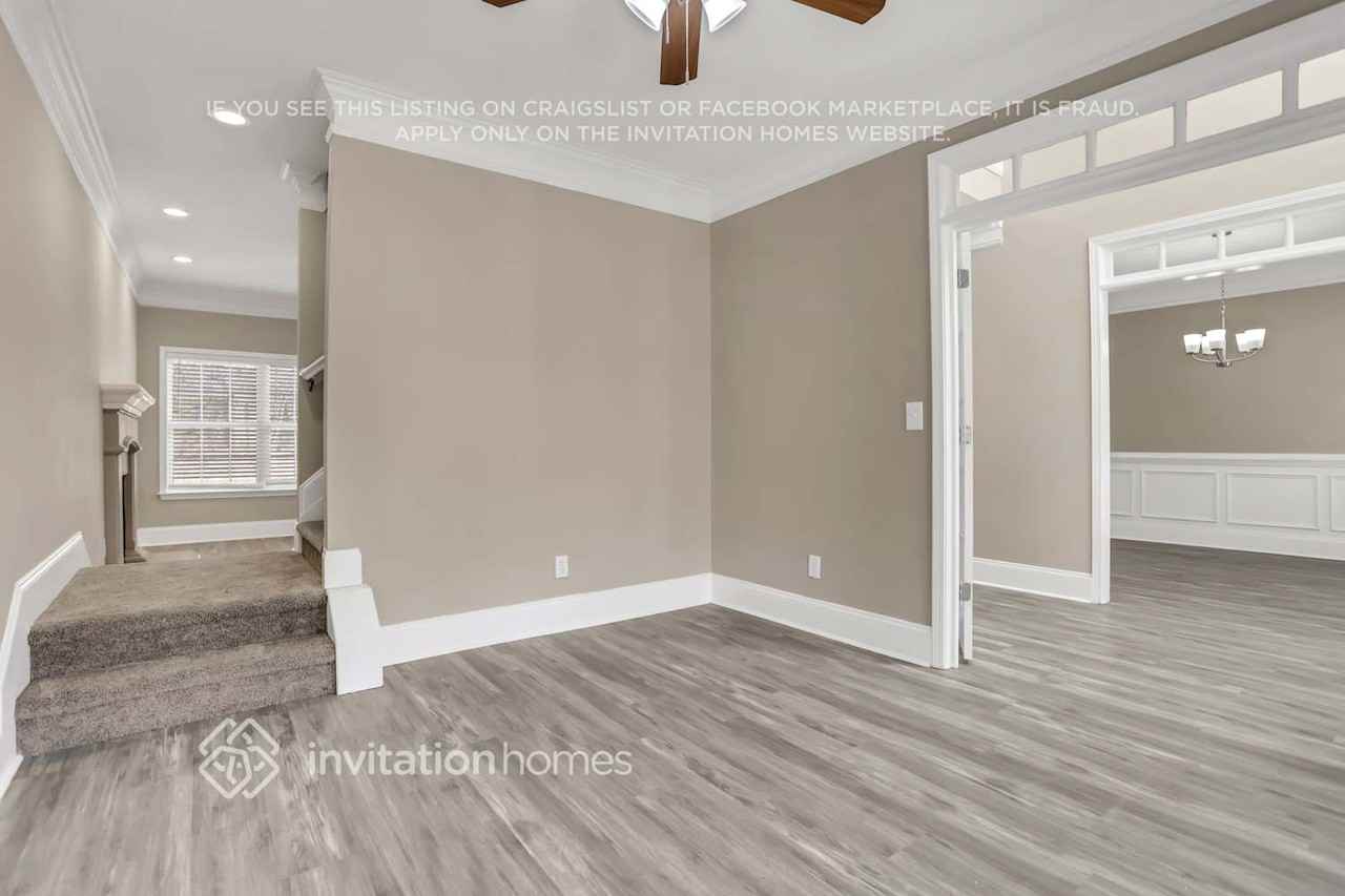 875 Creekdale Dr - Photo 3 of 15