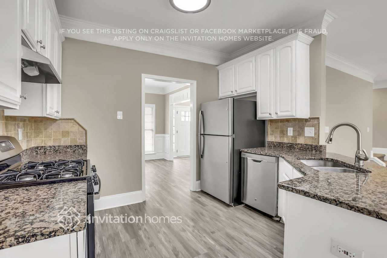 875 Creekdale Dr - Photo 5 of 15