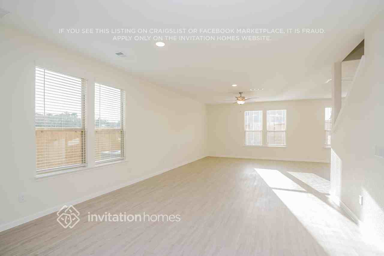 13423 Maltessa Dr - Photo 4 of 22