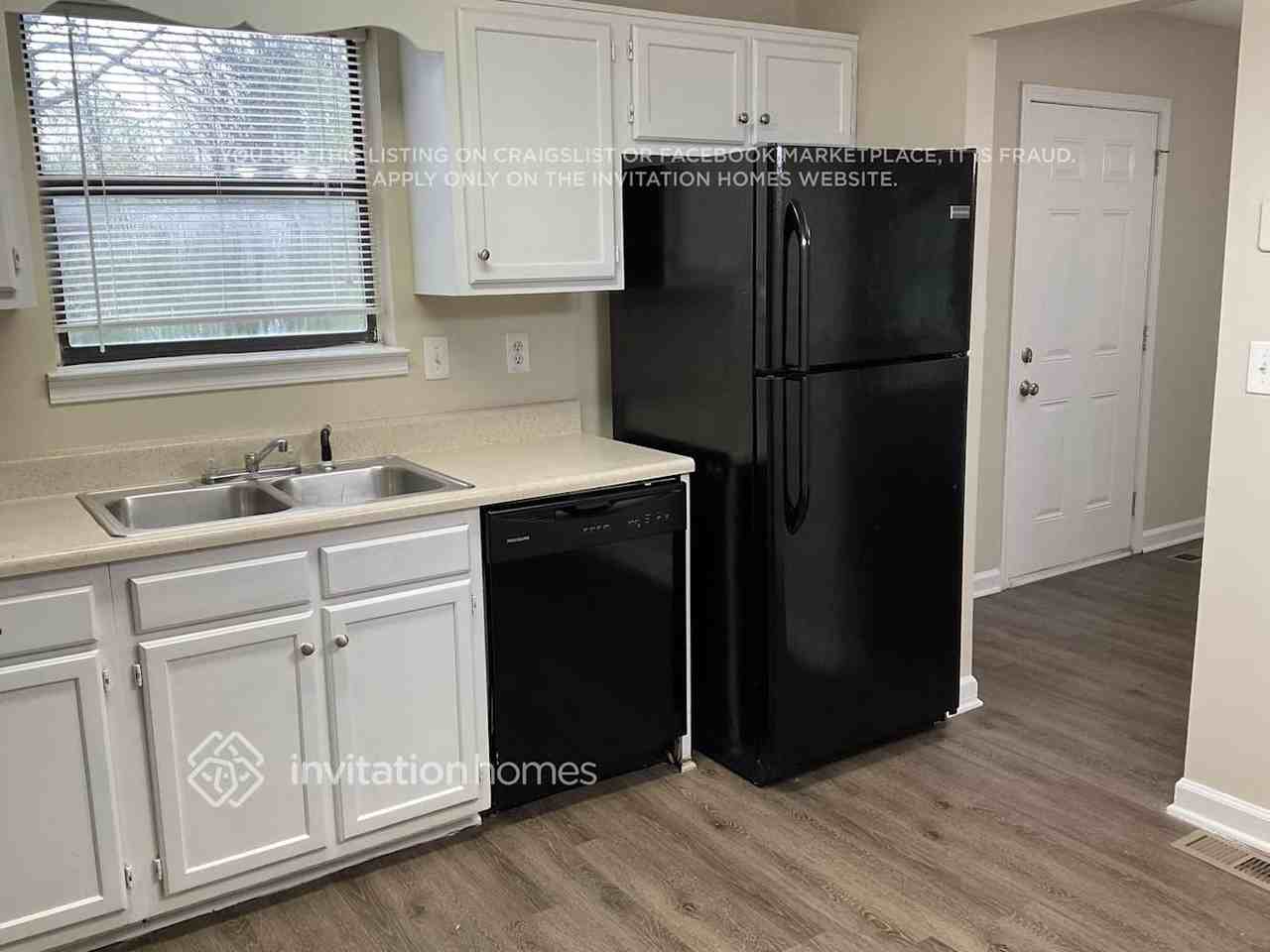 1888 Cedar Chase Dr - Photo 5 of 15